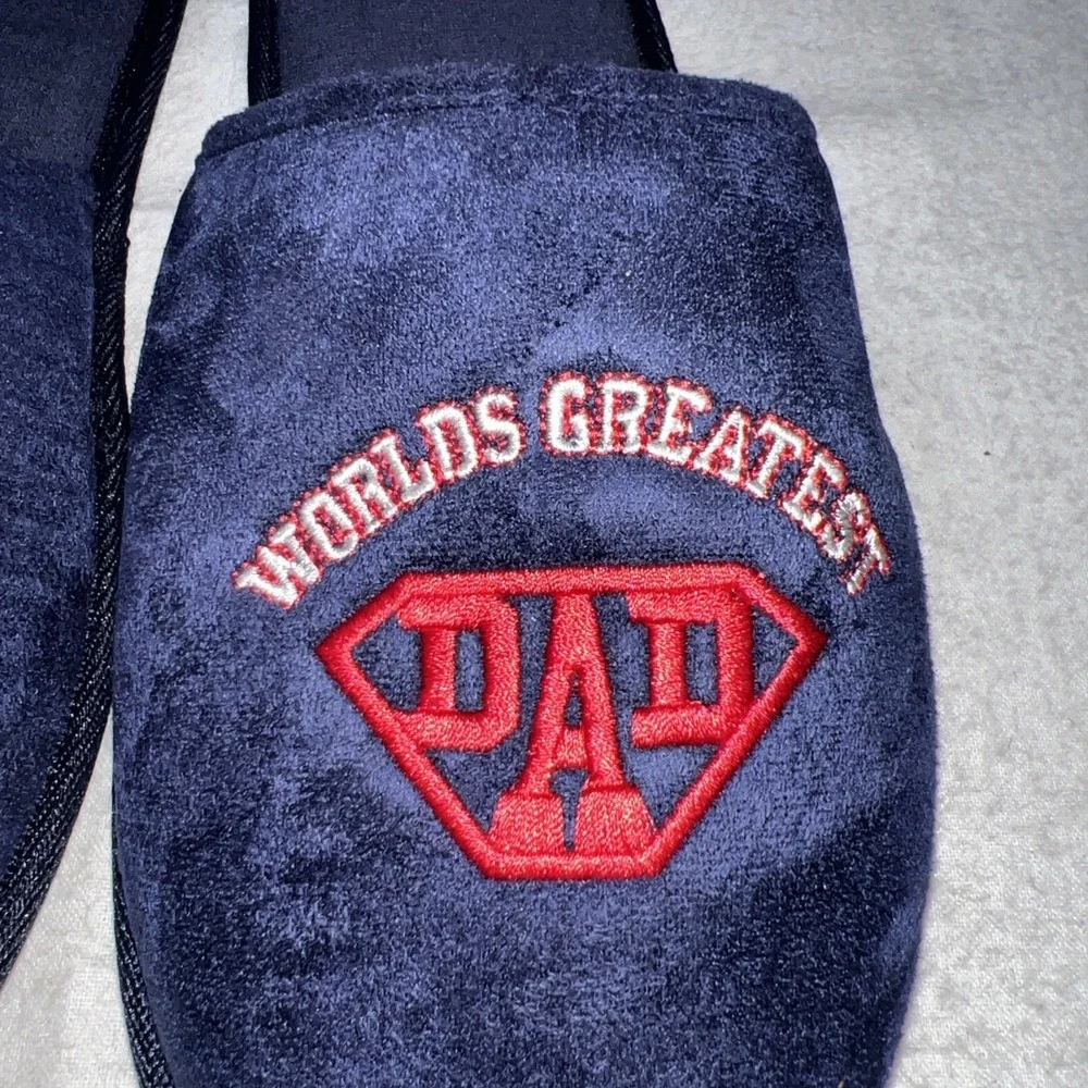New Slippers Embroidered WORLDS GREATEST DAD' Slides Sandals Shoes Men Sz: 9-10